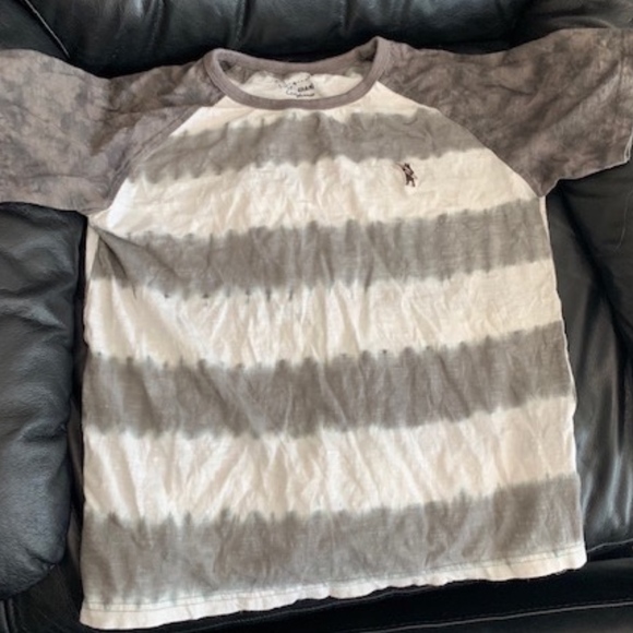 BOY'S LUCKY BRAND T-SHIRT - SIZE LARGE (10) - Picture 1 of 1